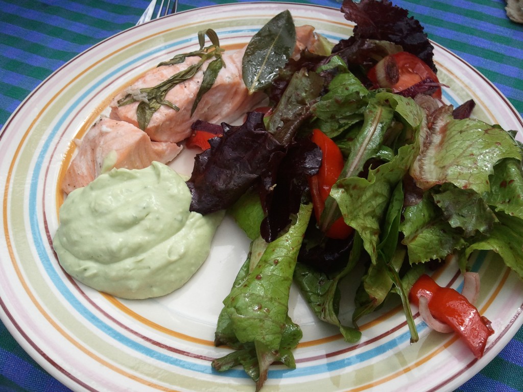 Salmon fillets with avocado and creme fraiche sauce Ricette & Misfatti ↔ Recipes & Misdemeanors